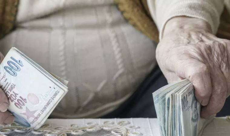 Ödemeler yarın başlıyor! Emekli maaşları ve bayram ikramiyeleri yattı mı, ne zaman yatacak?