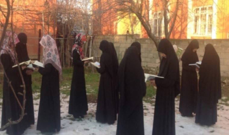 HAMAS'la görüştü