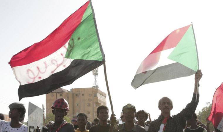 Sudan'da silahlı çatışmalar başladı