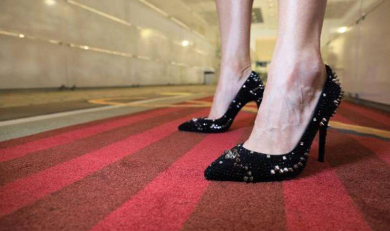 Yanlış ayakkabı seçimi ayakta ağrılı şekil bozukluğuna yol açabiliyor