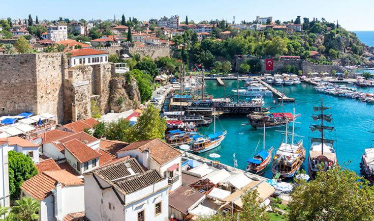Kaleiçi’nin saklı hikayeleri…