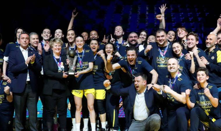 Fenerbahçe Başkanı Ali Koç'un şampiyonluk coşkusu