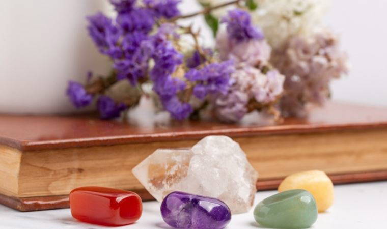 Doğal taşlar gerçekten şifalı mı?