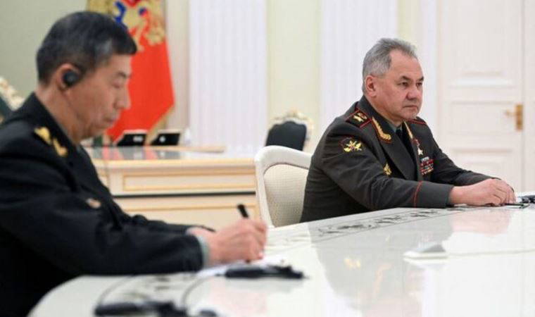 Rus ve Çin savunma bakanları bir araya geldi