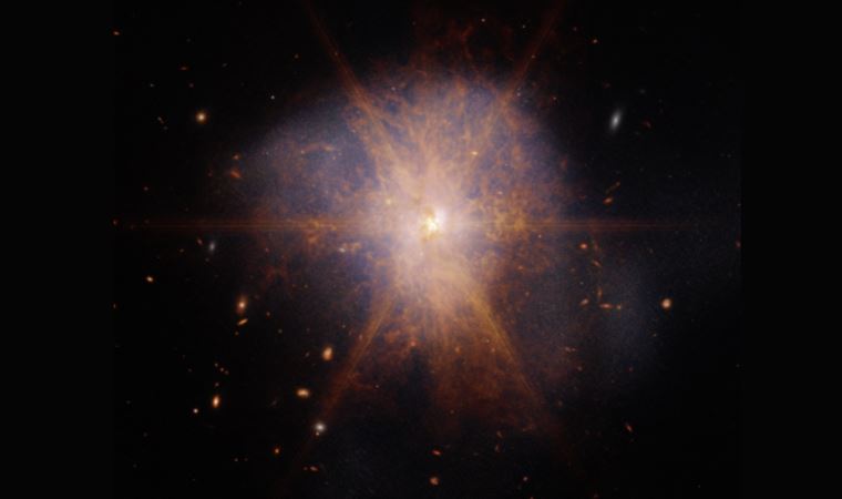 Sarmal galaksilerin çarpışması! 1 trilyon Güneş'ten daha parlak