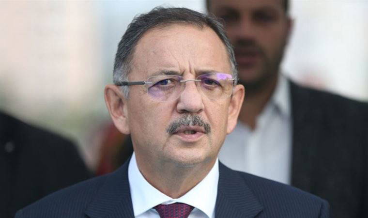 AKP'li Özhaseki, bayram namazı sonrası konuştu: Ezan, vatan, millet düşmanlarının bu milletin başından uzaklaşmasını Cenab-ı Allah'tan niyaz ediyoruz