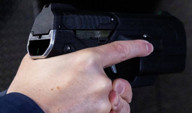 Yeni akıllı tabanca biyometrik tarama ile geliyor