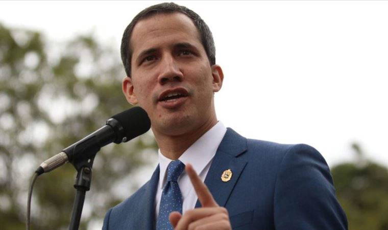 Kolombiya, Venezuelalı muhalif Juan Guaido'nun ülkeyi terk etmesini istedi