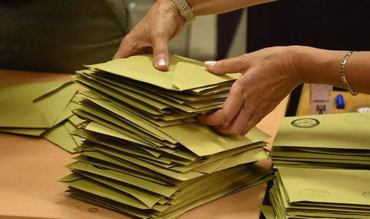 Bölgedeki aşiretler, halkta karşılığı olmayan adaylara ilk sıralarda yer verildiğini dile getirdi: Sözümüzü sandıkta söyleyeceğiz