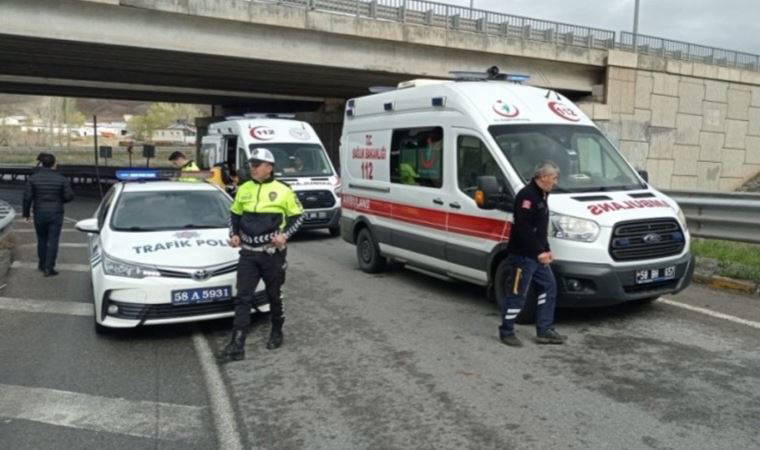 Yemin törenine giden aile kaza yaptı: 4 yaralı