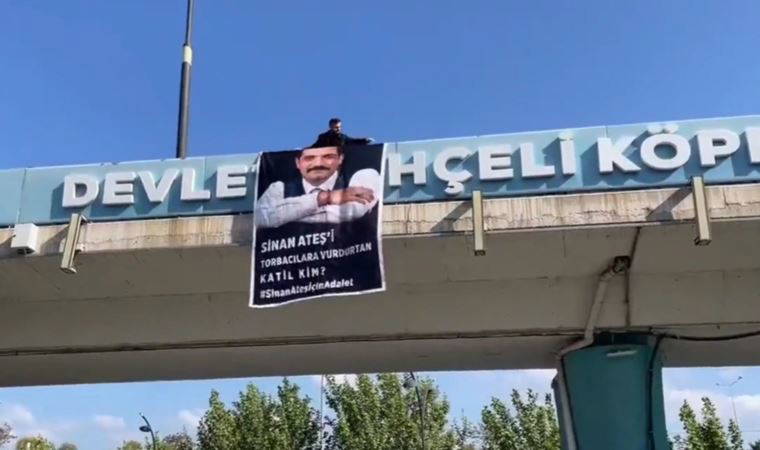 CHP'li gençlerden Devlet Bahçeli Köprülü Kavşağı'na 'Sinan Ateş' pankartı: 'Torbacılara vurdurtan katil kim?'