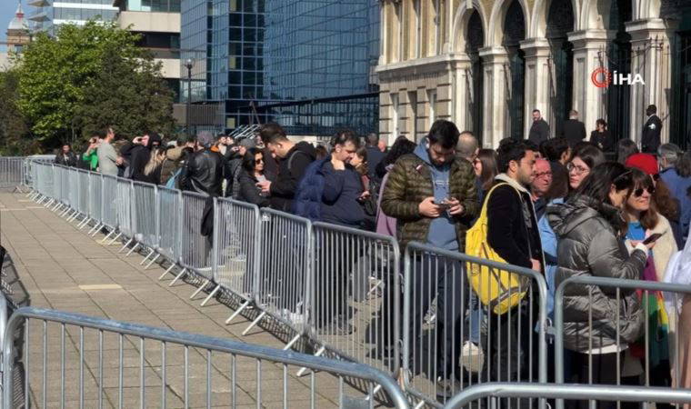 İngiltere'deki Türk seçmenlerden sandığa yoğun ilgi