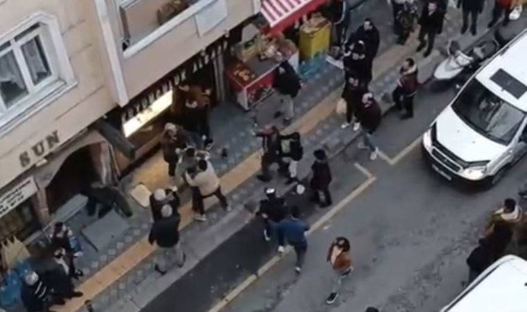 Zeytinburnu'nda 'küfürlü konuşma uyarısı' kavgaya dönüştü
