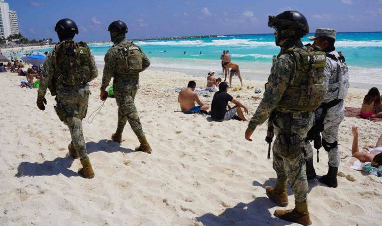 Meksika'da plajda 4 ceset bulundu