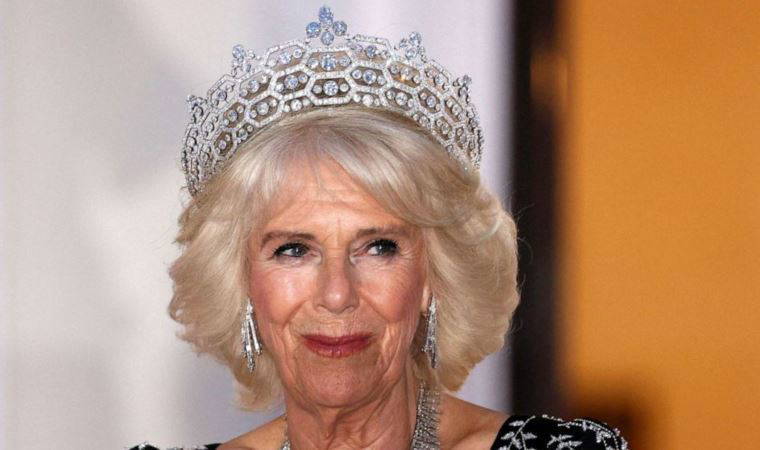 Buckingham Sarayı ilk kez "Queen Camilla" unvanını kullandı