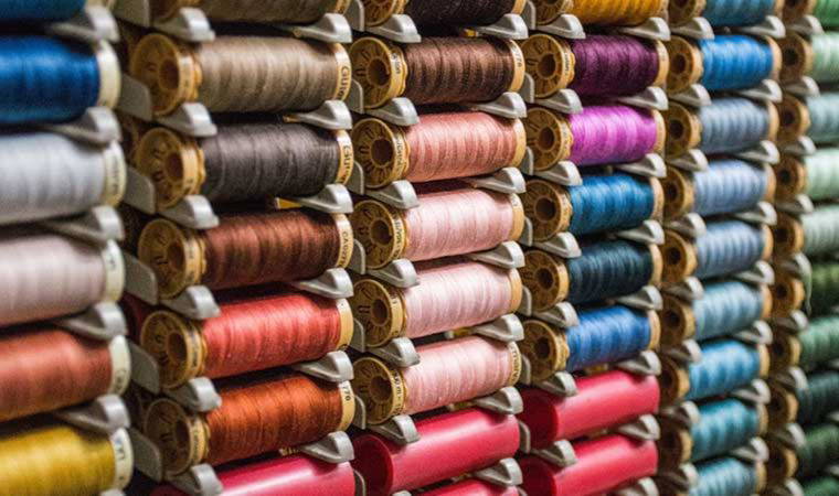 Resmi Gazete duyurdu: Bazı ülkelerden gelen iplik, menteşe ve askılıkların ithalatında dampinge karşı önlem uygulanacak