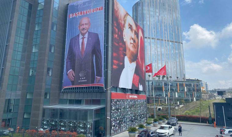 Son Dakika: Silahlı saldırıya uğrayan CHP İstanbul İl Başkanlığı binasından ilk görüntüler