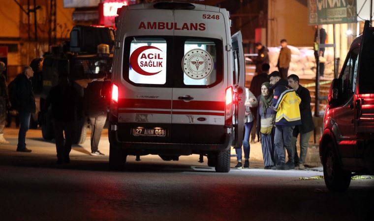 Gaziantep'te 'çöp atma' kavgası: 1'i polis 2 ölü, 2 yaralı