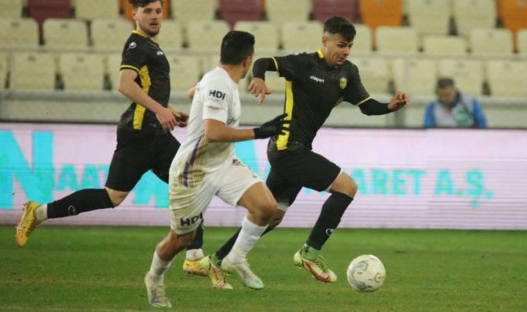 Yeni Malatyaspor'un en genç futbolcusu Mehmet Güneş: 'Sözleşme imzalayacaktık deprem oldu'