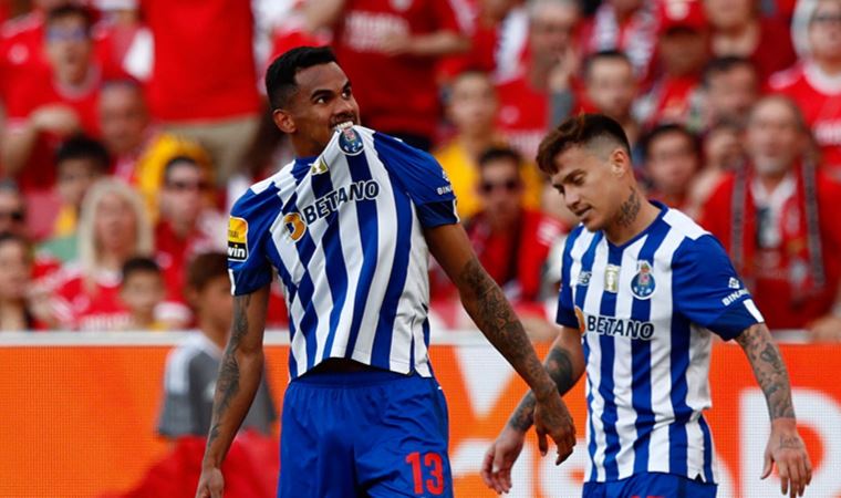 Porto deplasmanda Benfica’yı devirdi