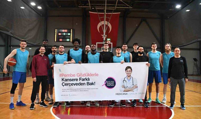 Basketbolculardan kansere pembe gözlük