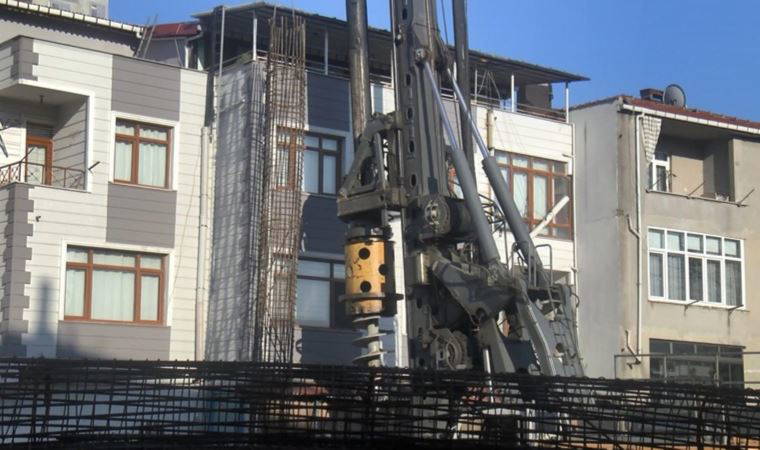 İstanbul'da metro şantiyesinde vincin zinciri koptu