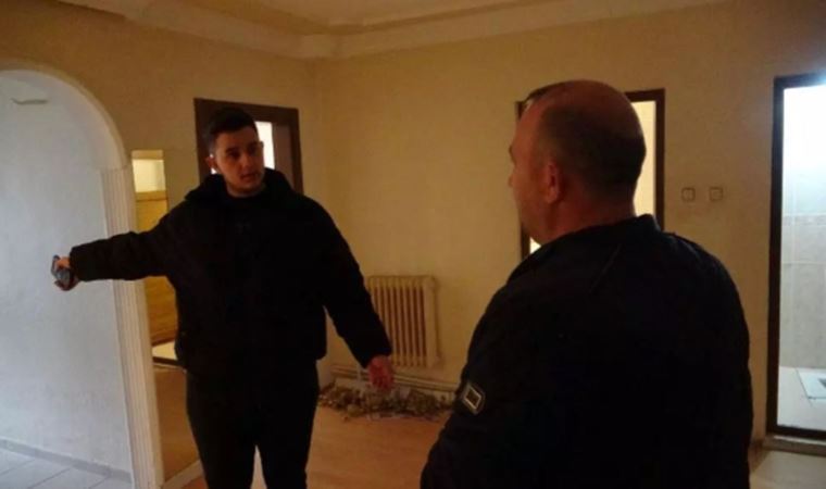 Kiracı, eve 'büyü' yapıp kaçmış