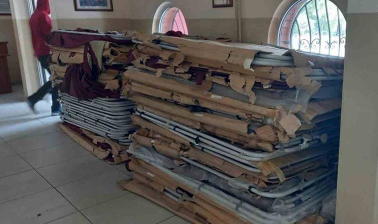 Seçim kabinleri oy kullanılacak merkezlere iletildi