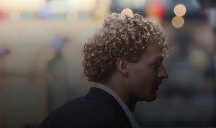 ABD'de siyahi evsiz adamı boğan eski asker, New York'taki karakola teslim oldu