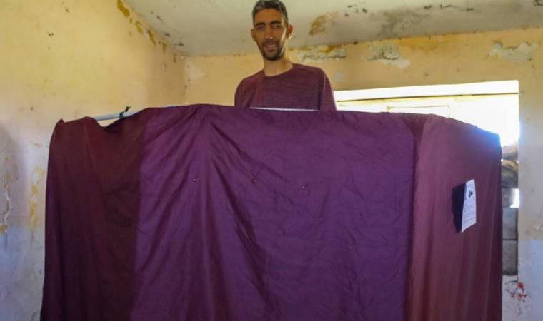 'Dünyanın en uzun adamı' Sultan Kösen oyunu kullandı