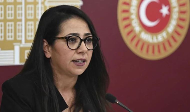TİP'li Sera Kadıgil 'Dayanın' diyerek seslendi: 'Sadece bu gece değil...'