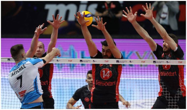 Voleybol Efeler Ligi'nde şampiyon Ziraat Bankası!