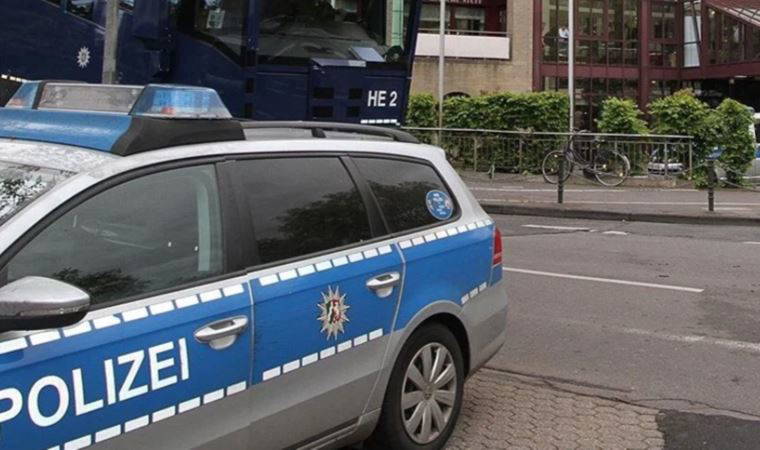 Almanya’ya gelen depremzede anne ve iki kızı evlerinde ölü bulundu