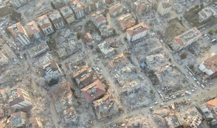 Deprem bölgelerinde inşa edilecek konutlar 'sabıkalı' şirketlere emanet
