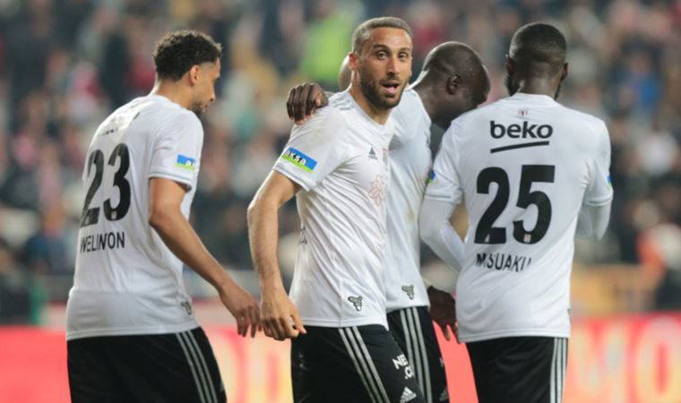 Son Dakika: Beşiktaş'tan Cenk Tosun'a yeni sözleşme