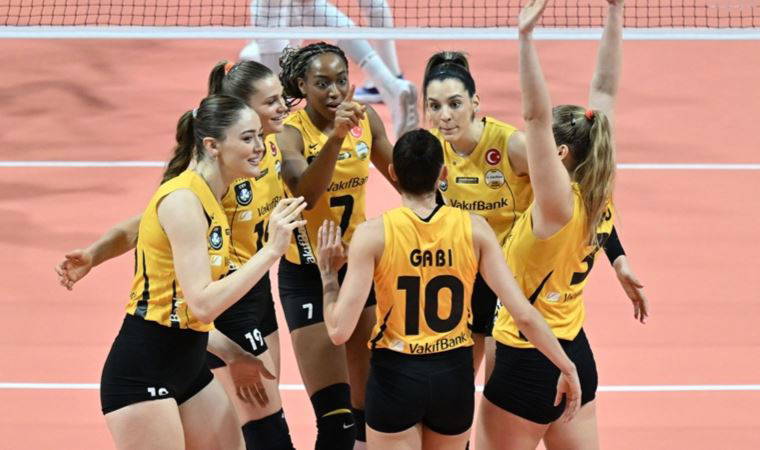 VakıfBank Başantrenörü Giovanni Guidetti: 'Kupayı Türk voleybolu kazandı'