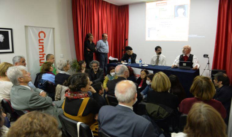 Emre Kongar ve Zülâl Kalkandelen okurlarıyla buluştu: 'Tarihin en gerici Meclis'i'