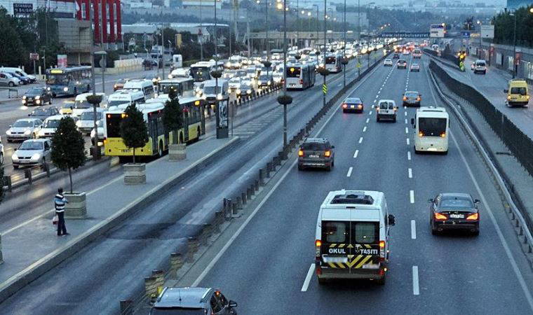 Trafiğe kaydı yapılan taşıt sayısı nisanda azaldı