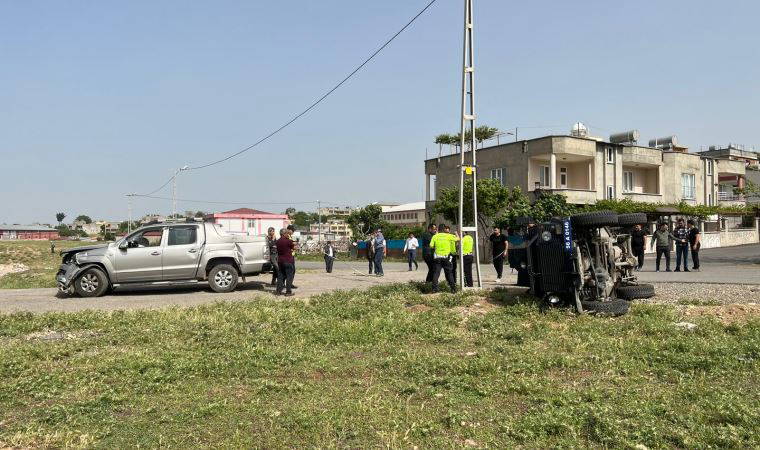 Siirt'te zırhlı polis aracı ile kamyonet çarpıştı: 5'i polis, 6 yaralı