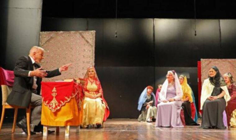 'Kuyruklu Yıldız Altında Bir İzdivaç' oyunu sahnelendi