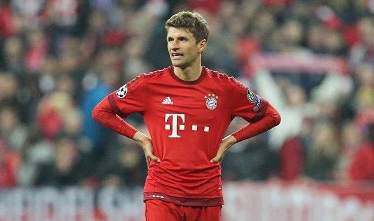 Thomas Müller'in Oliver Kahn şaşkınlığı