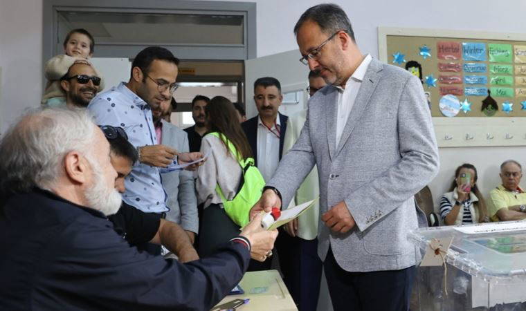 Gençlik ve Spor Bakanı Mehmet Kasapoğlu'ndan 'demokrasi' vurgusu!