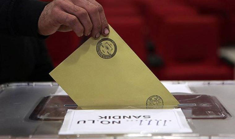 Konya'da okulda 'sahte müşahit kartıyla' yakalanan kişi gözaltına alındı