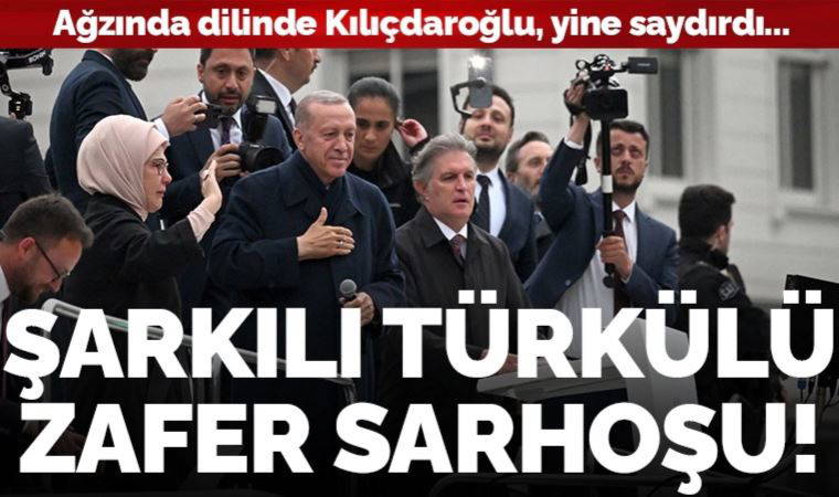 Son dakika... Şarkılı türkülü zafer sarhoşu! Erdoğan kendine oy vermeyeni yine unuttu, tehdit etti!