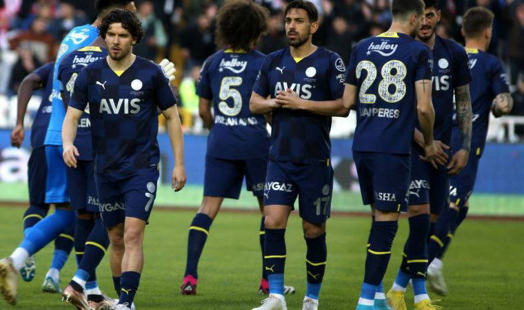 Fenerbahçeli İrfan Can Kahveci, Sivasspor maçına yetiştirildi