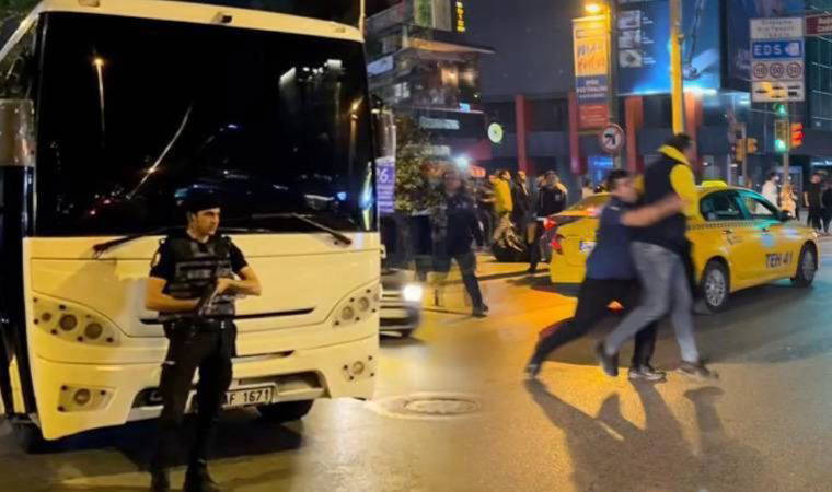 Bağdat Caddesi’nde Galatasaray taraftarlarının araçlarına saldırı