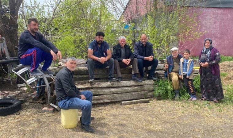 900 nüfuslu köyde imam ve öğretmenler hariç herkesin soyadı 'S' ile başlıyor