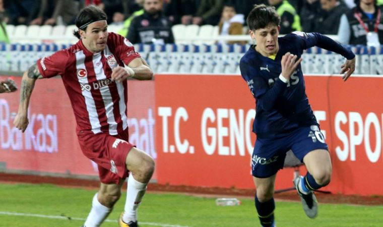 Spor yazarları Fenerbahçe - Sivasspor maçını yorumladı: 'Oynanmasa da olurdu'