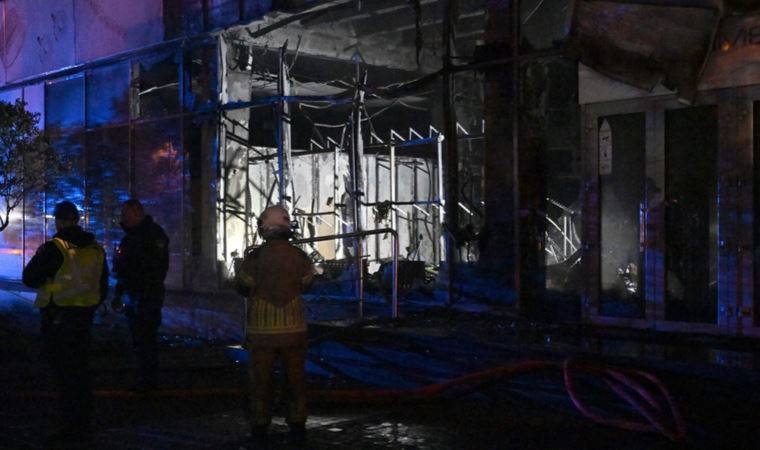 Kiev üzerinde düşürülen İHA 4 katlı binada yangına neden oldu