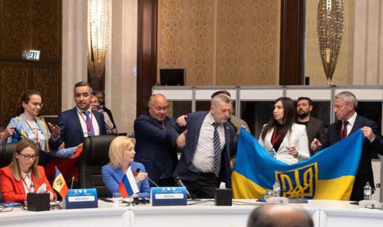 Ukrayna’dan Rusya’ya ‘bayrak açma’ protestosuna Şentop müdahale etti: ‘Bu nasıl bir şey?’